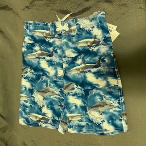 NWT Old Navy Boy’s Swim Trunk Board Shorts Shark Pattern Size M (8)